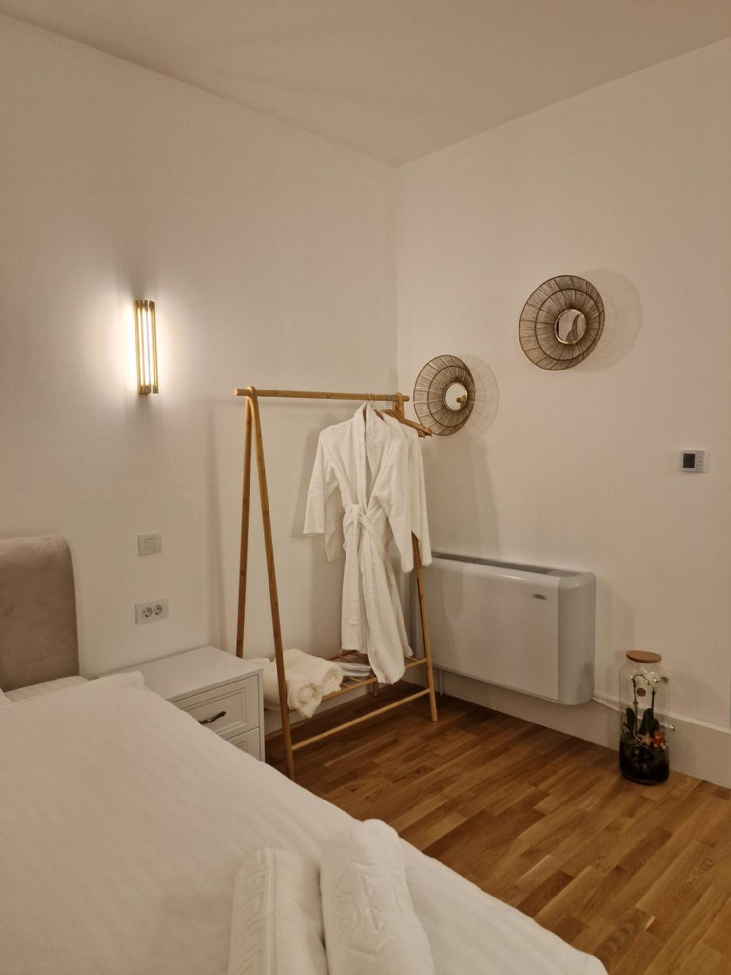Appartement Rokebea Luxury à Braşov Extérieur photo