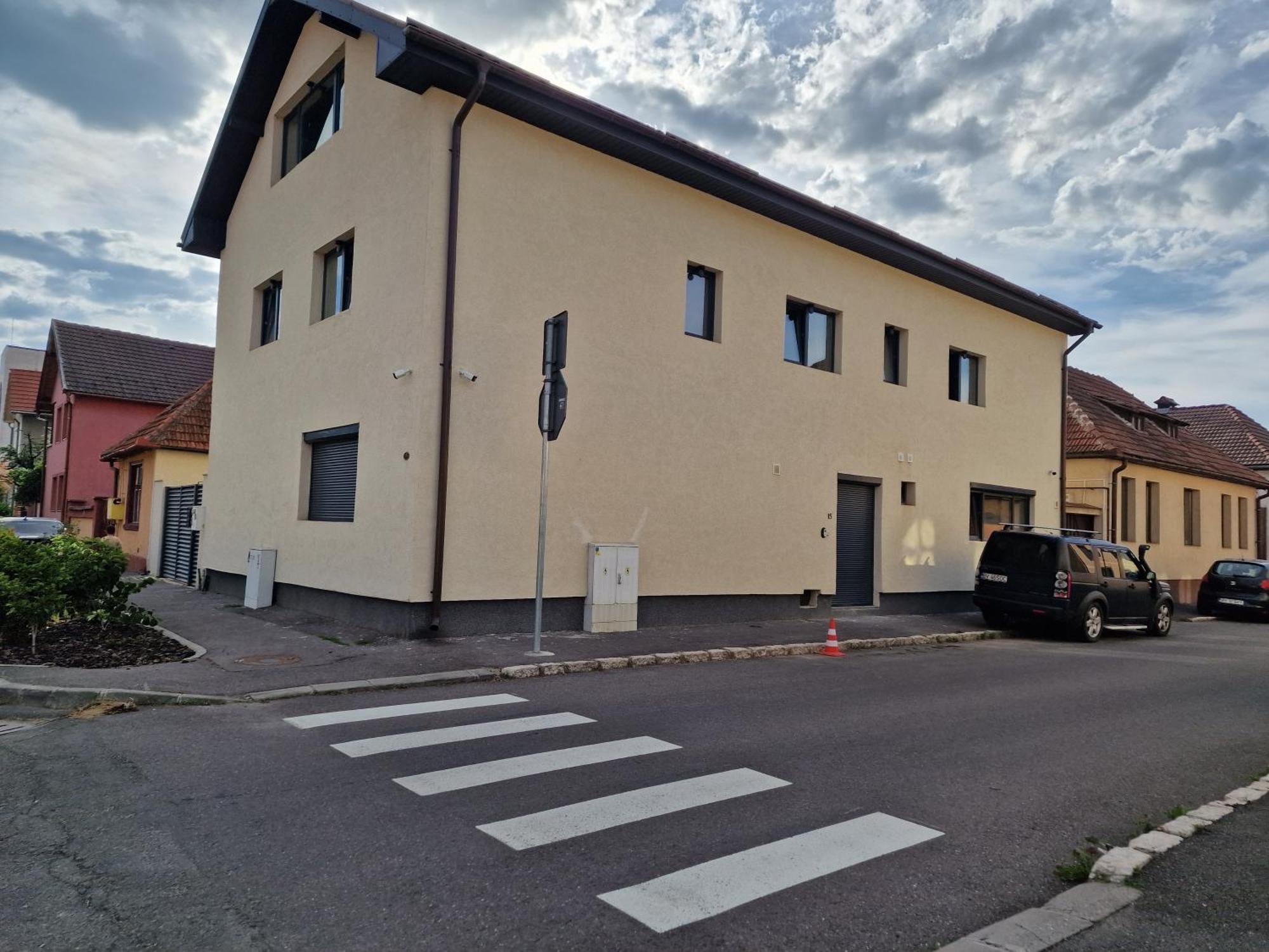 Appartement Rokebea Luxury à Braşov Extérieur photo